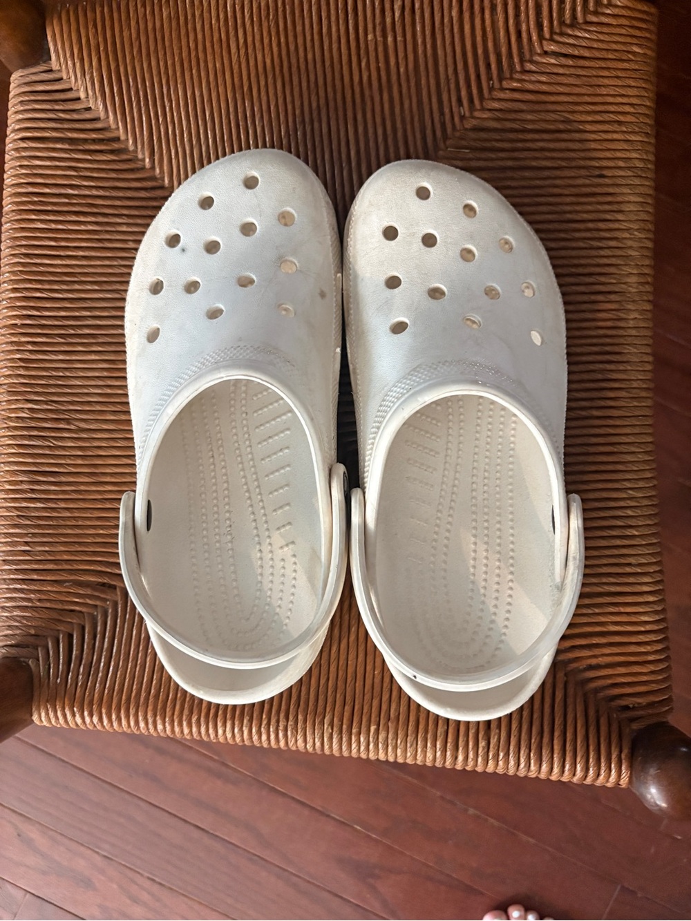 Men's Size 9 White Crocs